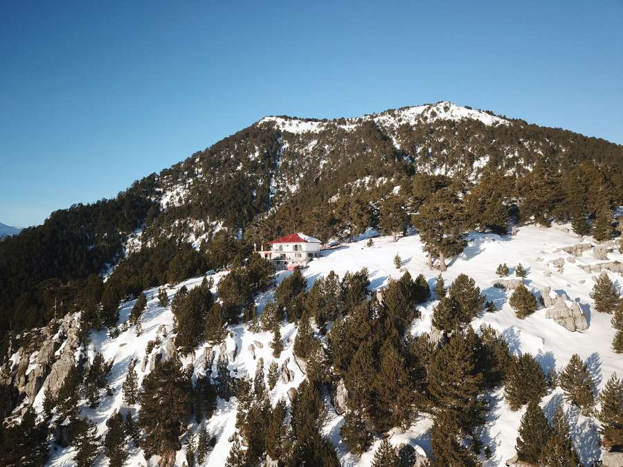 Olympus Refuge Petrostrouga 1.940m Greece