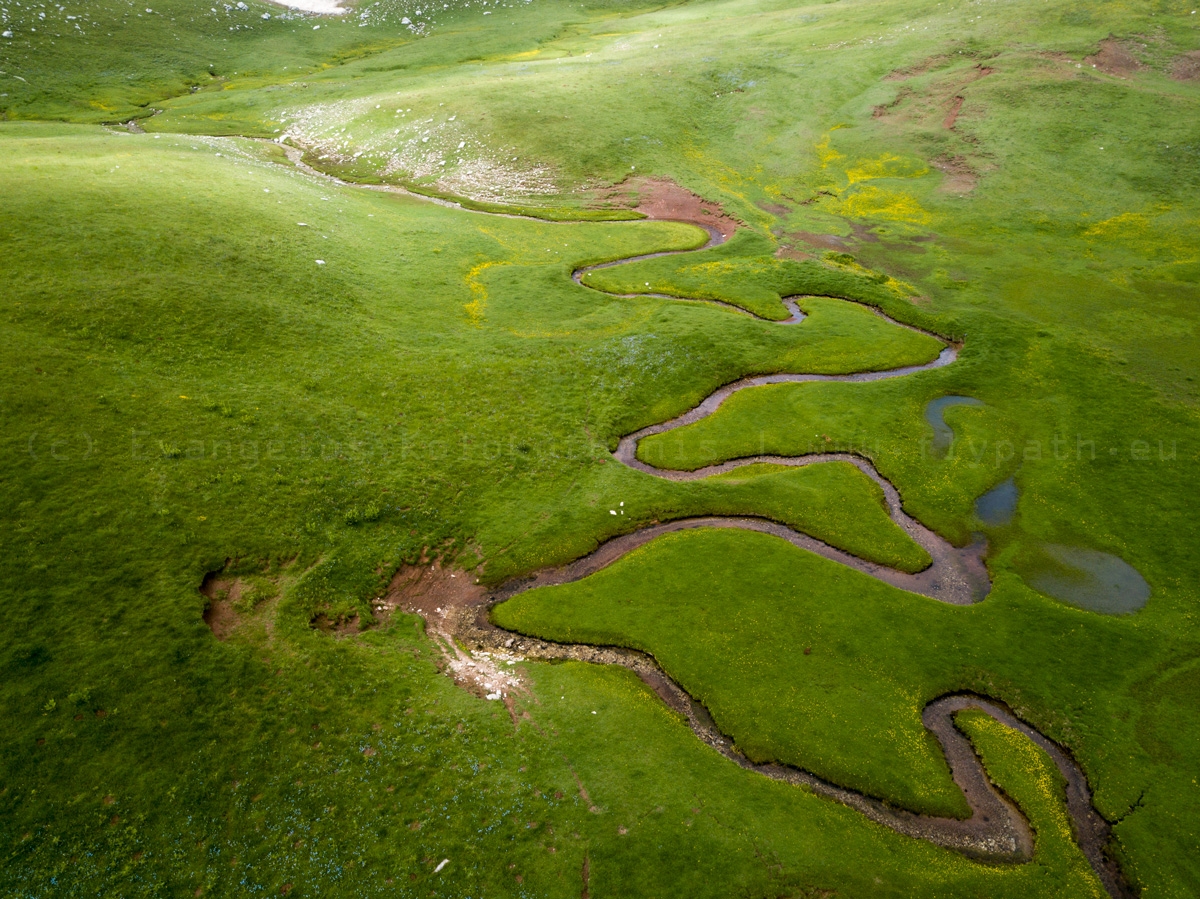 Verliga Alpine Lake Mt. Lakmos - Chaliki